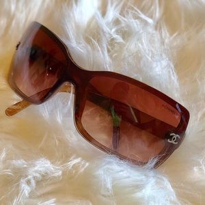 AUTHENTIC CHANEL WRAP AROUND SUNGLASSES